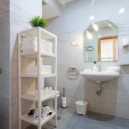 דירה Sunstay Harina Flat *