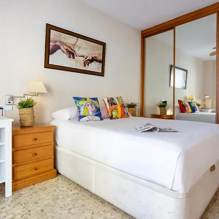 Sunstay Harina Flat شقة مالقة